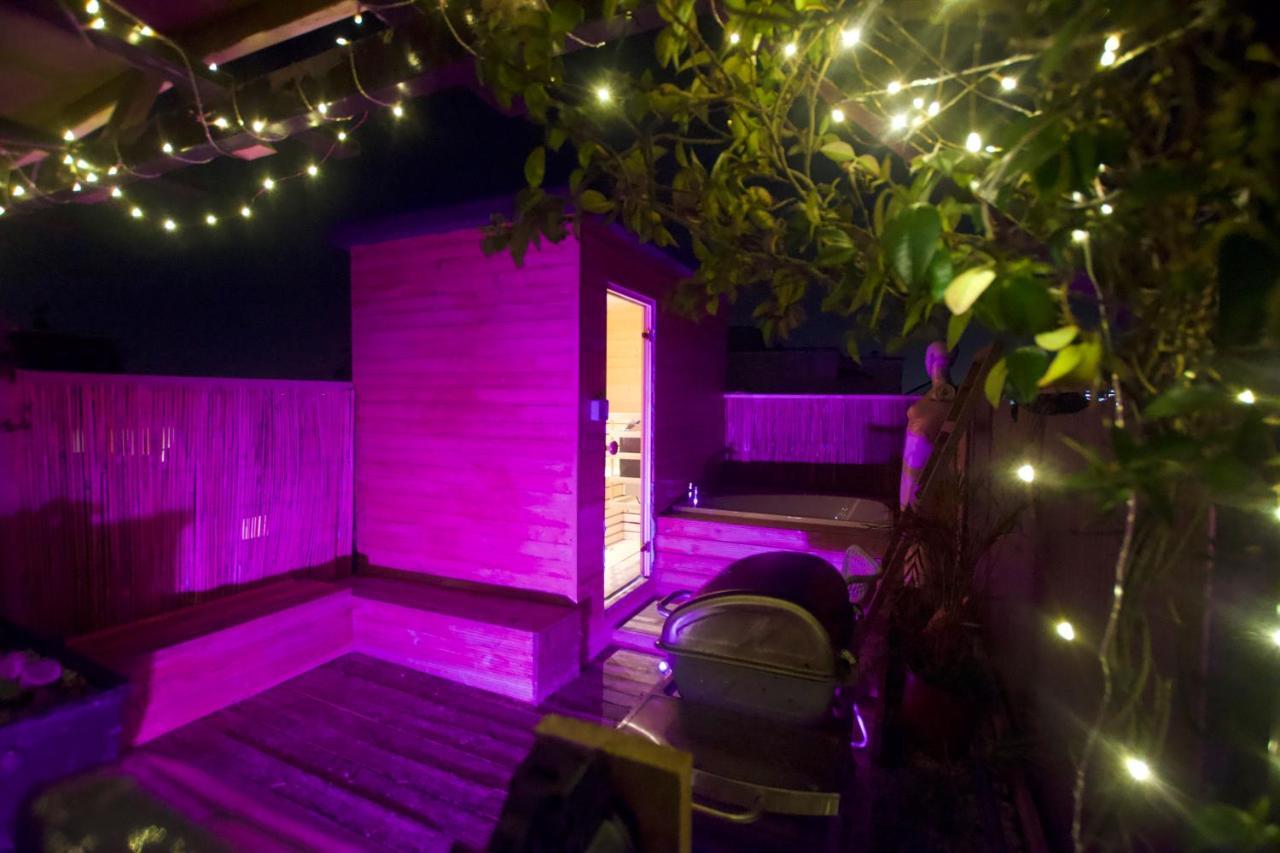 Apartamento 2 Bedroom Roof Terrace With Sauna Jakuzzi And Outdoor Cinema *