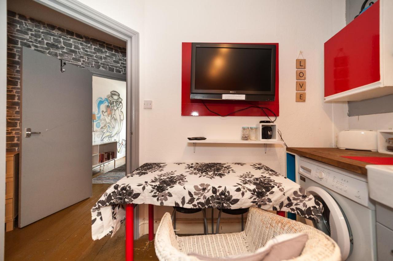 2 Bedroom Roof Terrace With Sauna Jakuzzi And Outdoor Cinema Apartamento *
