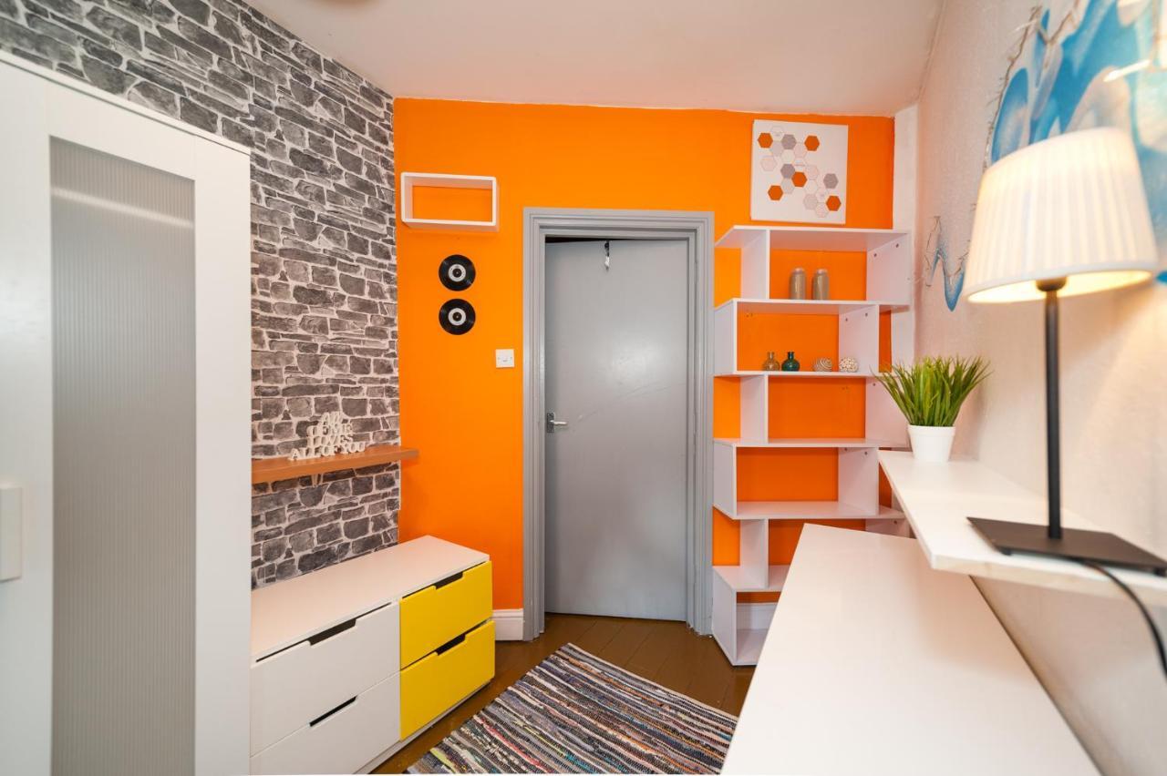 Apartamento 2 Bedroom Roof Terrace With Sauna Jakuzzi And Outdoor Cinema *
