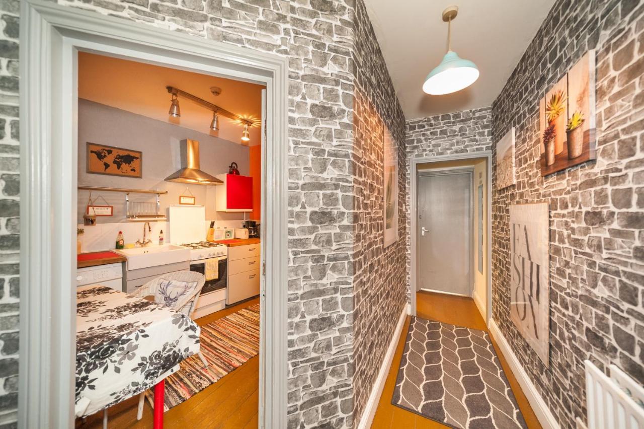 2 Bedroom Roof Terrace With Sauna Jakuzzi And Outdoor Cinema Apartamento *