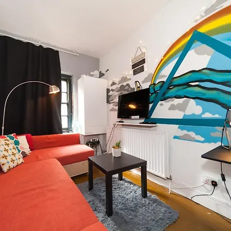 2 Bedroom Roof Terrace Spa With Sauna Plus Jakuzzi And Outdoor Cinema London Exterior photo