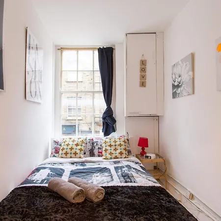 2 Bedroom Roof Terrace Spa With Sauna Plus Jakuzzi And Outdoor Cinema London Exterior photo
