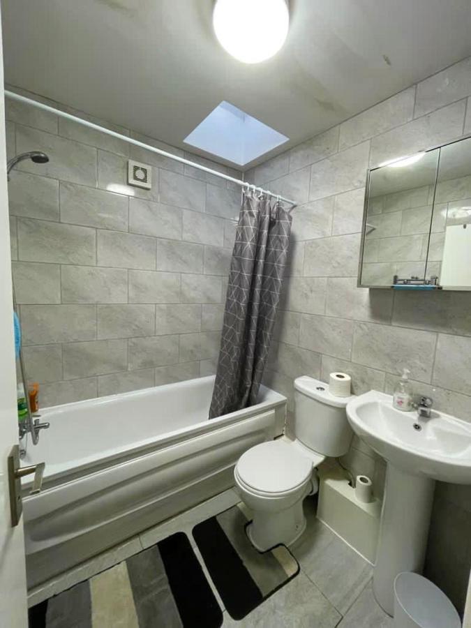2 Bedroom Roof Terrace With Sauna Jakuzzi&outdoor Cinema * Londen